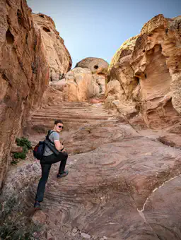 18_PXL_20230302_064333160